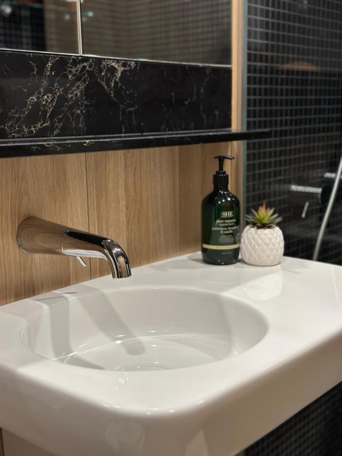 Palko - Luxury In The City Canberra Exteriör bild