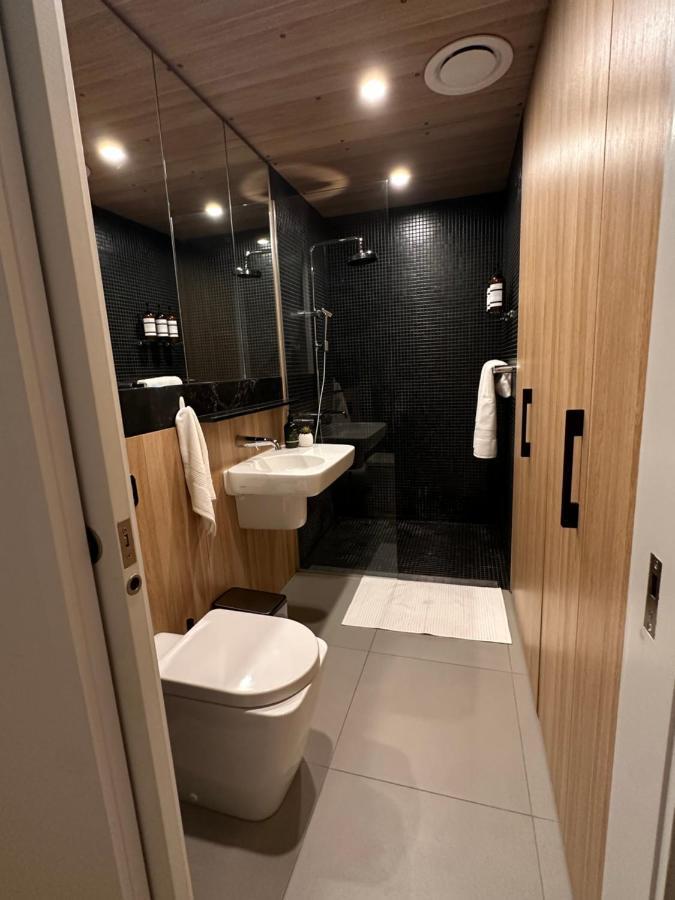 Palko - Luxury In The City Canberra Exteriör bild