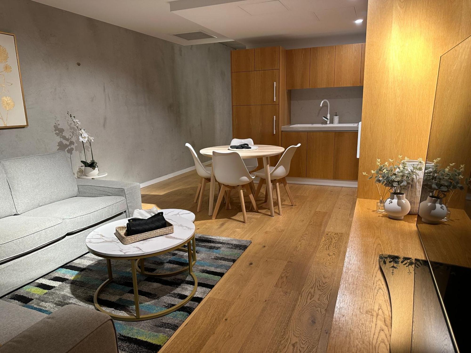 Palko - Luxury In The City Canberra Exteriör bild