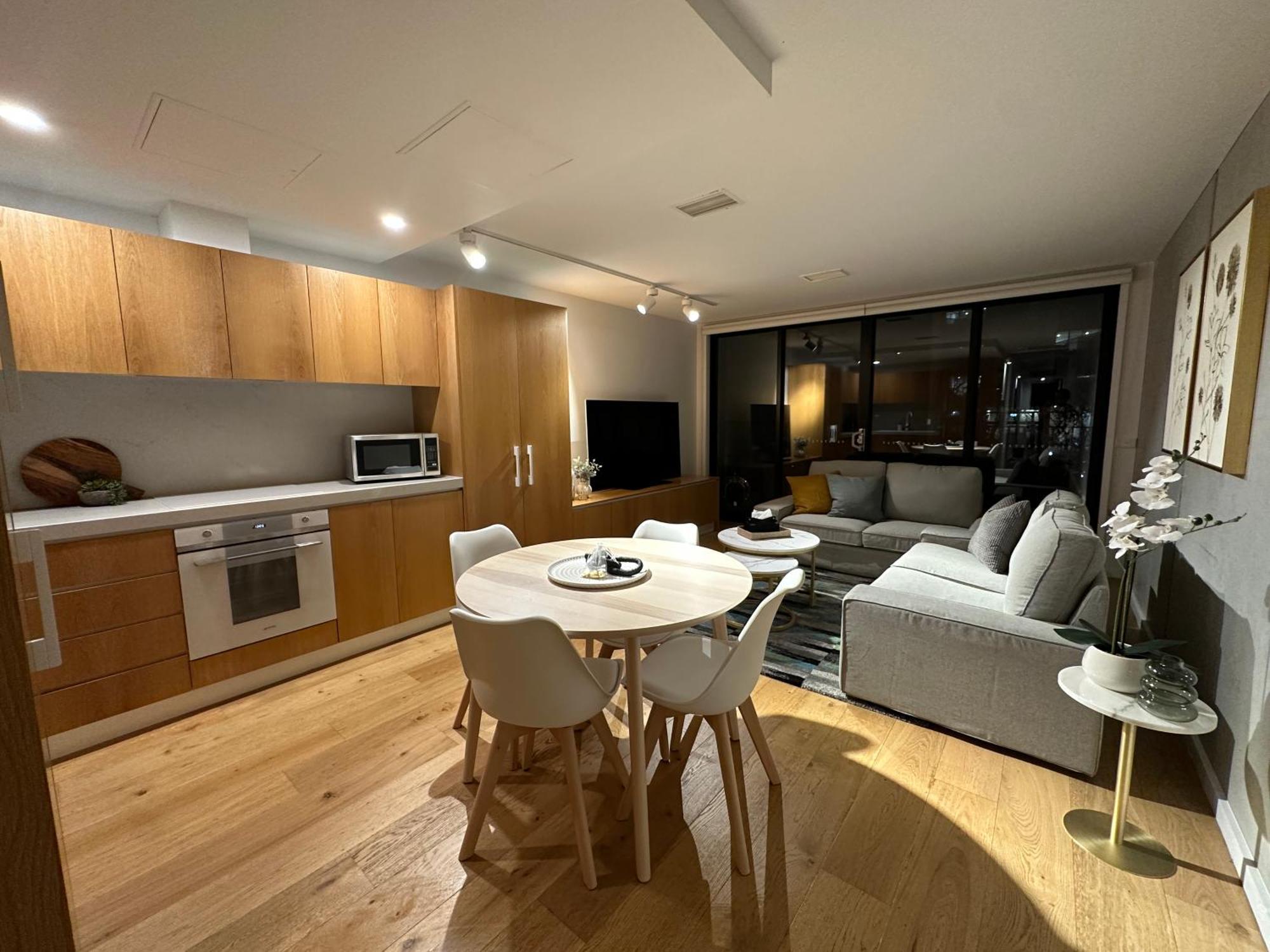 Palko - Luxury In The City Canberra Exteriör bild