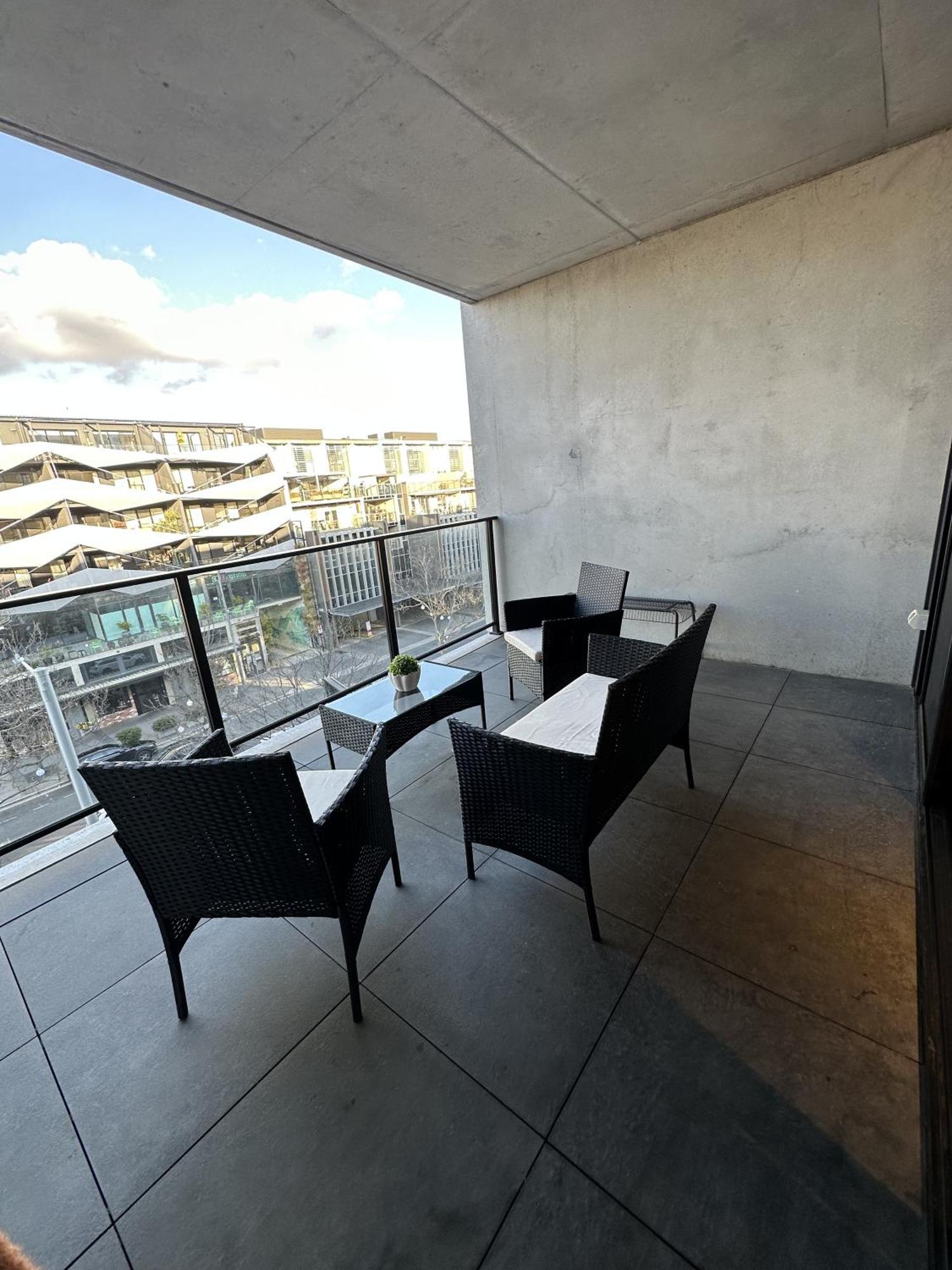 Palko - Luxury In The City Canberra Exteriör bild